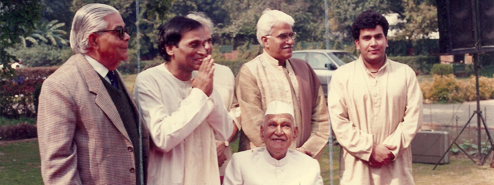 Vilasrao Deskmukh, Shobha Ghosh, Ustad Bismillah Khan and Bhajan Ratna Kavi Narayan Agrawal 'Das Narayan'